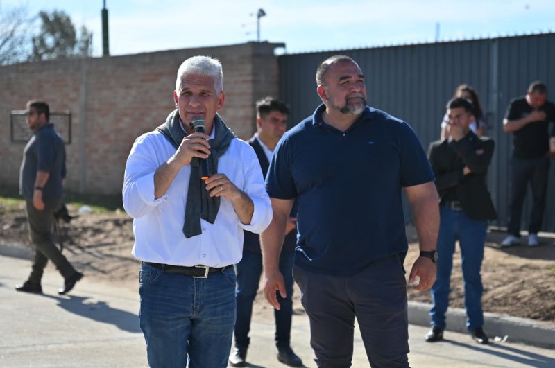 GOBIERNO Y MUNICIPIO AVANZAN CON LA REPAVIMENTACIÓN DE 62 CUADRAS EN LOS BARRIOS DE VILLA MERCEDES