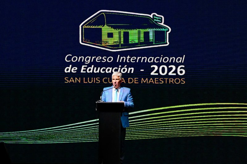 “APROVECHEN ESTE CONGRESO AL MÁXIMO”: POGGI ABRIÓ LA CUMBRE INTERNACIONAL SOBRE EDUCACIÓN
