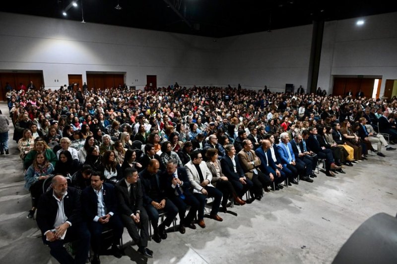 SAN LUIS PUSO AL DOCENTE EN EL CENTRO DE LA EDUCACIÓN Y REUNIÓ A MÁS DE 5.500 EDUCADORES