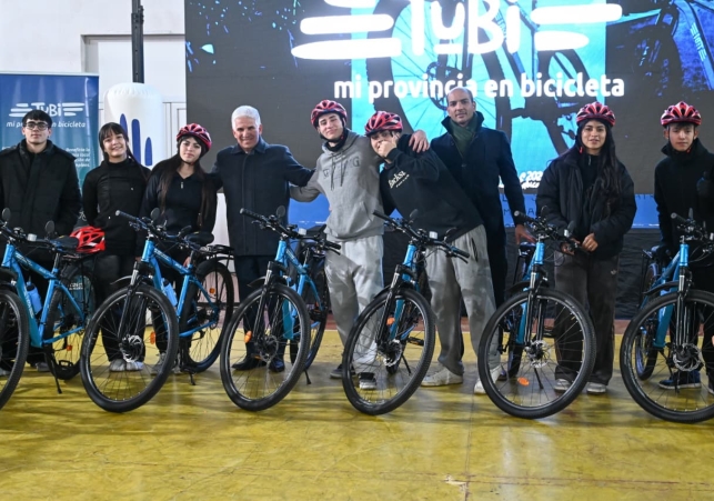 MÁS HÁBITOS SALUDABLES Y MOVILIDAD SUSTENTABLE: 283 ESTUDIANTES RECIBIERON SUS TUBI