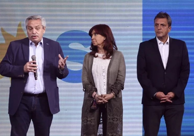 alberto-fernandez-cristina-fernandez-de-kirchner-sergio-massa-bunker-fdt-paso2021-930x523 (1)